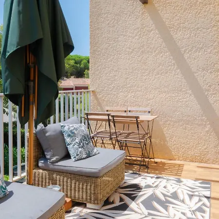 Petit Duplex Lumineux Avec Terrasse A Giens شقة Hyères